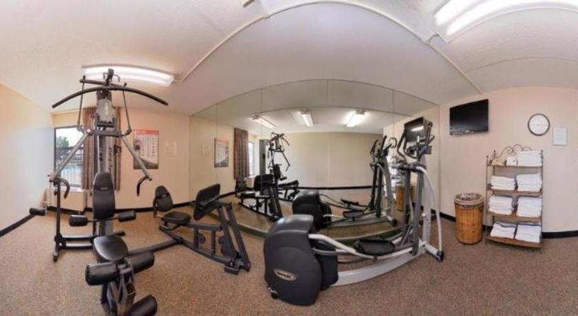 New Victorian Inn & Suites Ομάχα Εξωτερικό φωτογραφία
