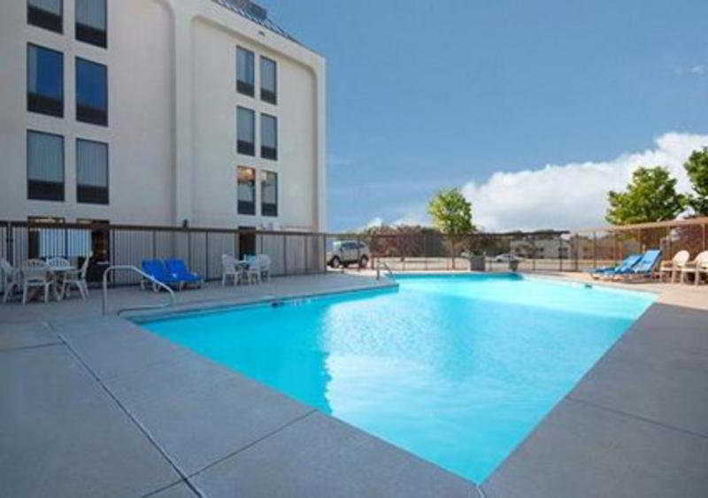 New Victorian Inn & Suites Ομάχα Εξωτερικό φωτογραφία